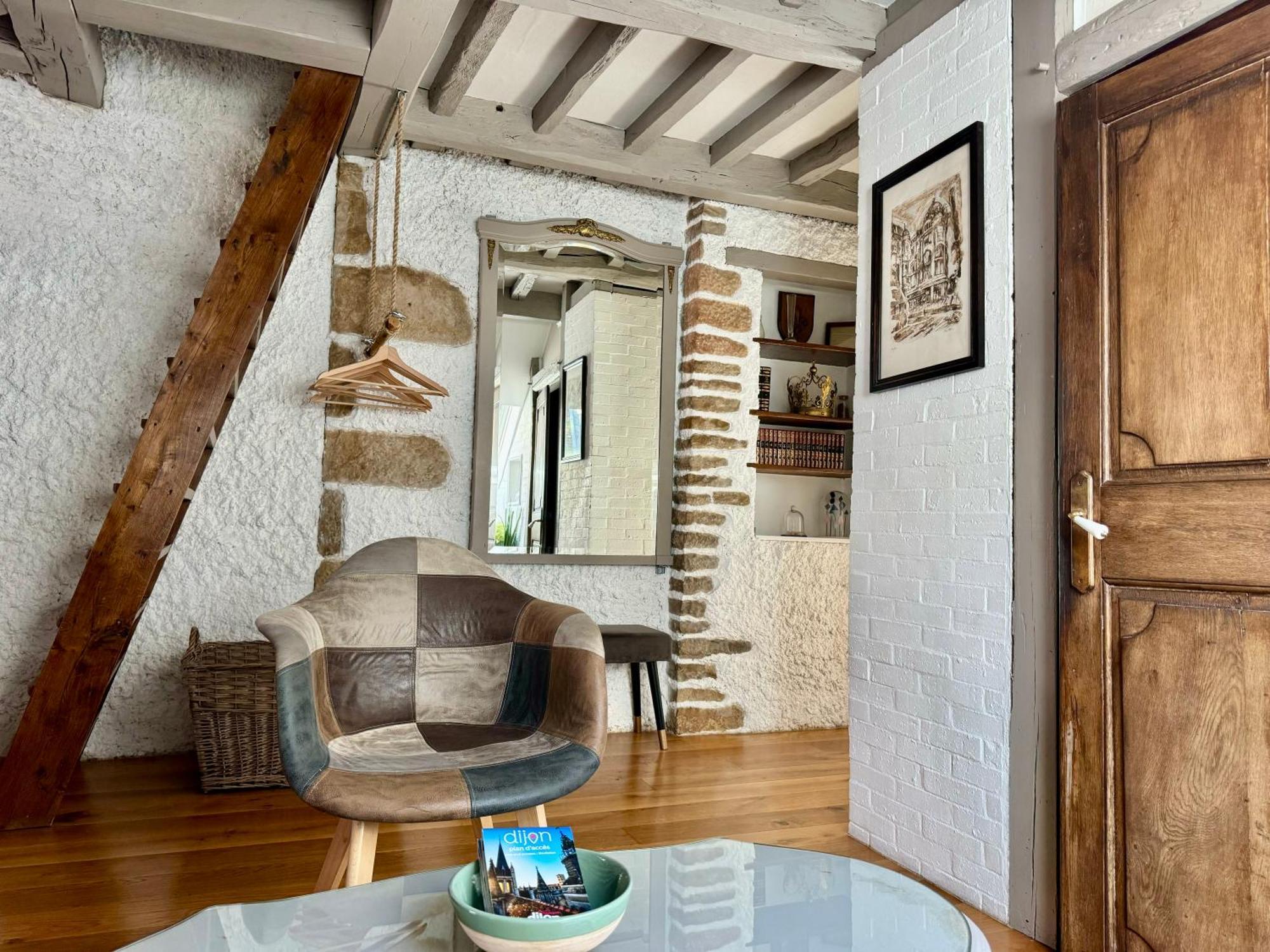 Le Relais Des Ducs : Centre Historique Dijon Apartment Bagian luar foto